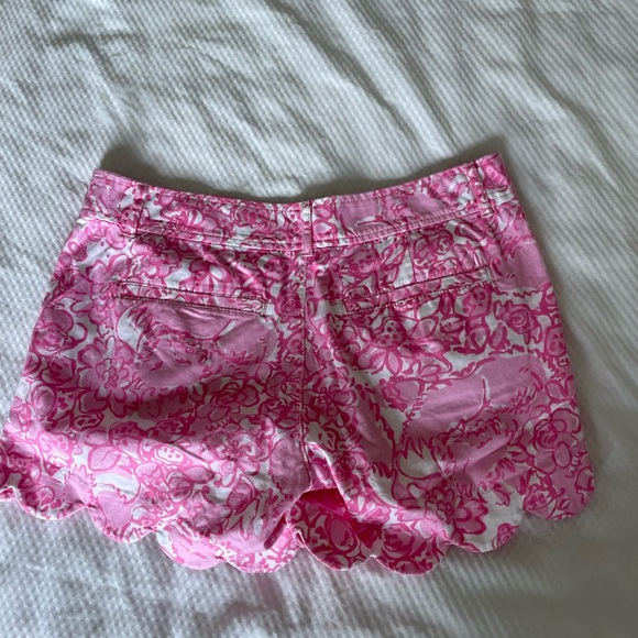 Lilly Pulitzer Pink Floral The Buttercup shorts - Picture 9 of 12